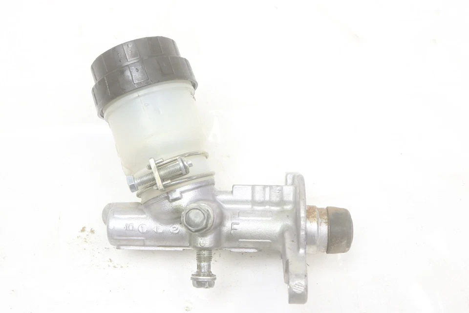 Cilindro maestro de frenos Kawasaki Mule 4010 Trans 4x4 diésel 12 43015-1682 52816 Foto 3 de 4