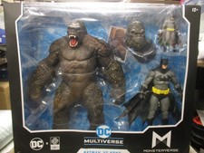 Mcfarlane DC Multiverse Batman Vs Kong  New w  Damaged Box