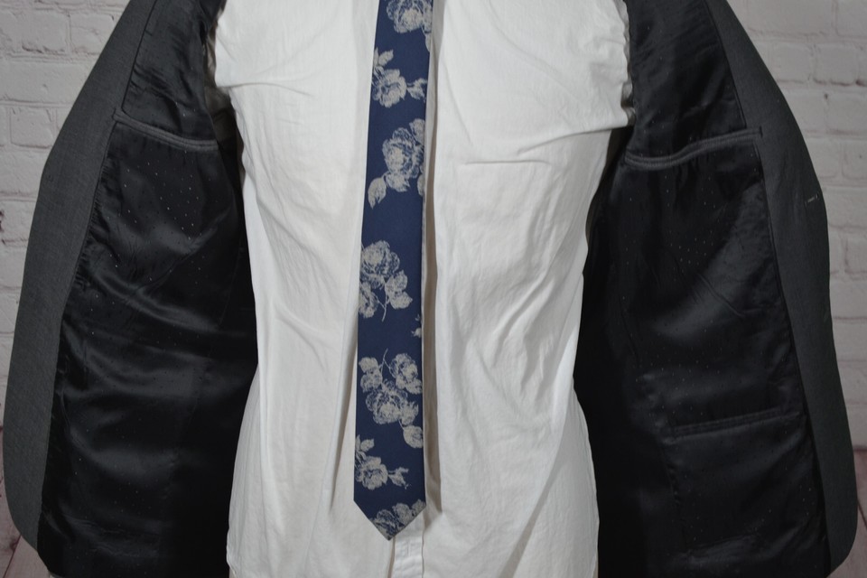 H&M Mens Gray REG ATHLETIC FIT Flat Front 2 Piece Suit 38R Jacket 32W