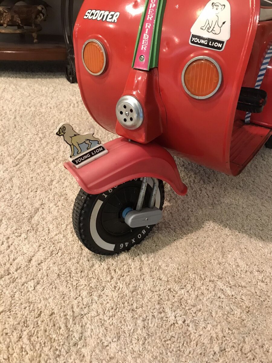 Vintage National Young Lion Vespa Style Pedal Scooter - All Vintage National Young Lion Vespa Style Pedal Scooter - All