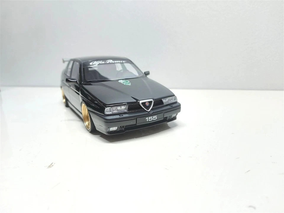 Alfa Romeo 155 Tuning Nero del 1996 - 1/18 Artigianale base Triple9 - Immagine 2 di 4