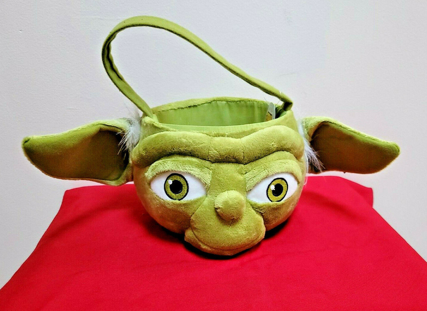 Disney Star Wars Yoda Gift/Easter/Halloween Basket Medium Plush NWT