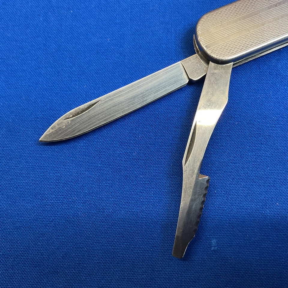 Victorinox Swiss Army Director Pocket Knife  Morton Executive Award Stones - Image 2 of 4