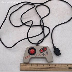 Nintendo NES Console Bundle w/ Controllers Zapper Mario Duck Hunt &ndash; Untested