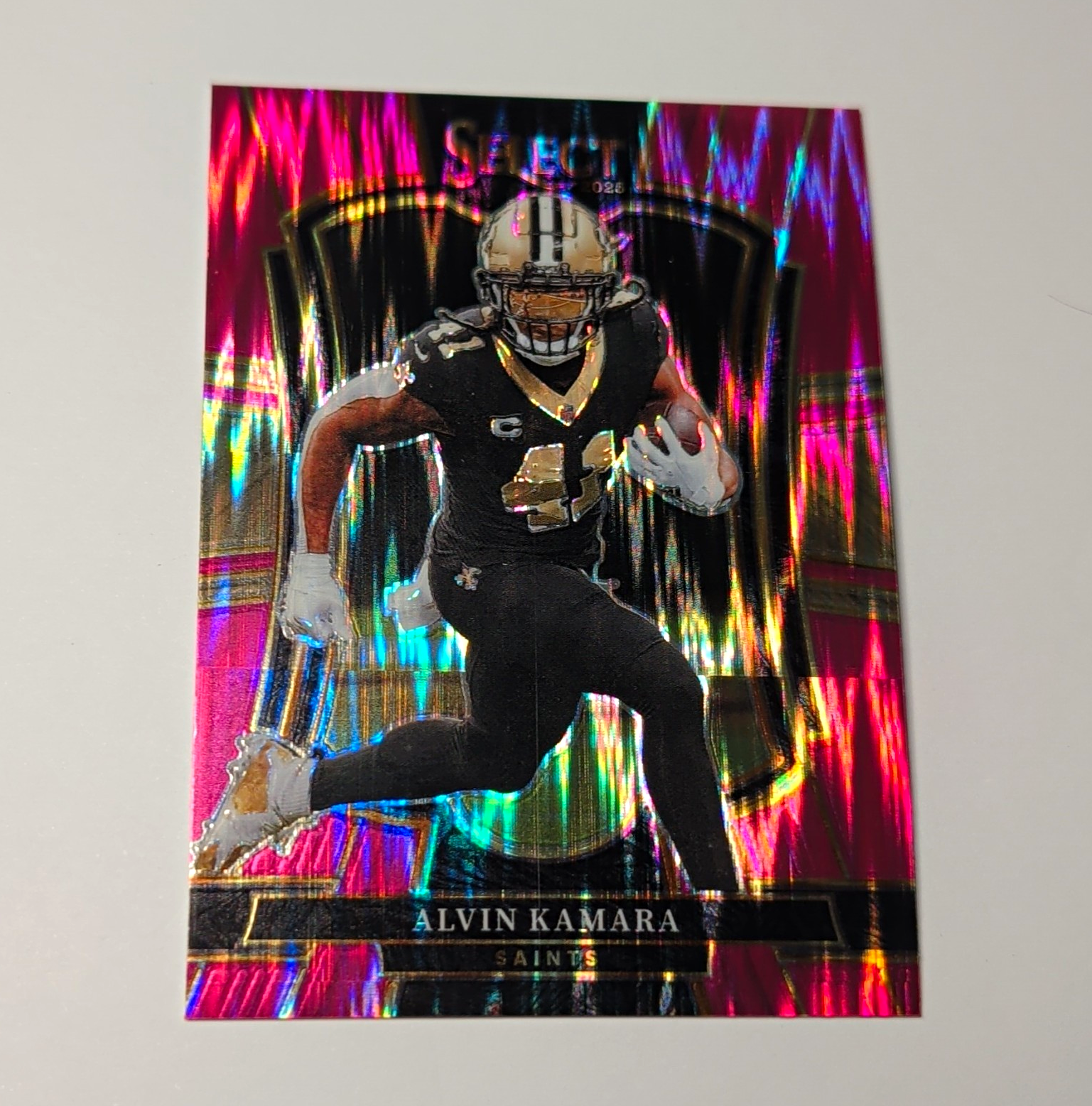 Panini 2025 Select Alvin Kamara Pink Shock Prizm Premier Level #140 Saints