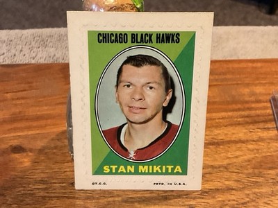 1970-71 Topps Hockey Sticker Black Hawks Stan Mikita NMT