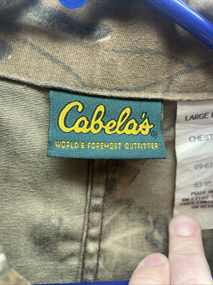 Cabelas Camo Coveralls Button/zipper One Small Hole In Left Knee Area, See Pic - Image 3 of 4