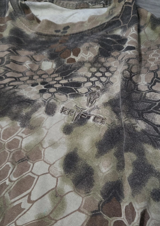 Kryptek Highlander Dead Deer Short Sleeve T-Shirt Men's Medium  - Image 4 of 4