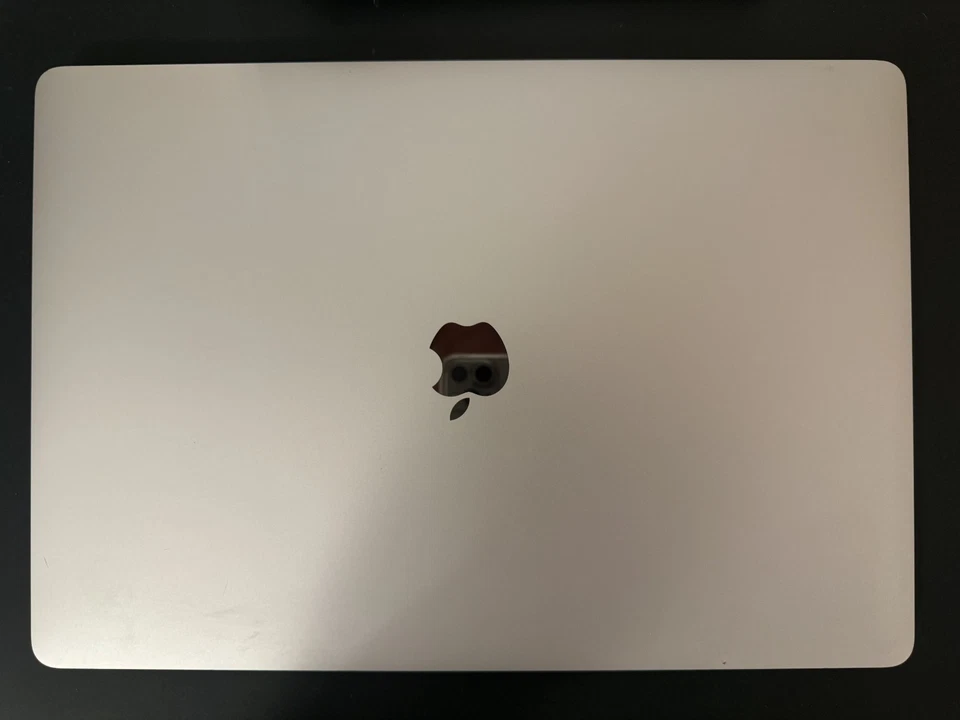 Apple MacBook Pro 15" 2018 · i7 · 16GB · 1TB, Foto 3 von 5