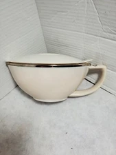 MCM Trudeau Gravy Boat Teflon Coated Removable Hinged Lid One Hand Pour Non-slip