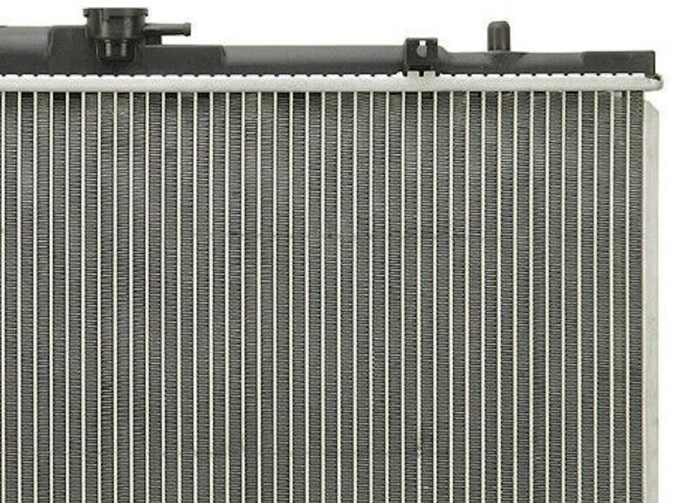 Radiador 2278 compatible con MITSUBISHI MONTERO SPORT 2002 3,0 L V6 3,5 L V6 Foto 4 de 4