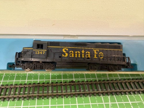 Motor Atlas #2171 escala N Santa Fe #1347 EMD GP-40 diésel loco - maniquí | Condition: Used