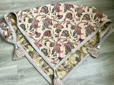 Antike Tischdecke / Jakobinische Blumendecke / Gobelin / 118x118cm