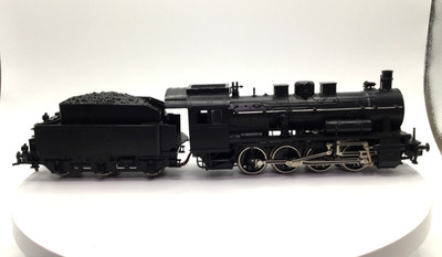 Fleischmann 4146 HO Scale SNCF 0-8-0 Steam Locomotive & Tender