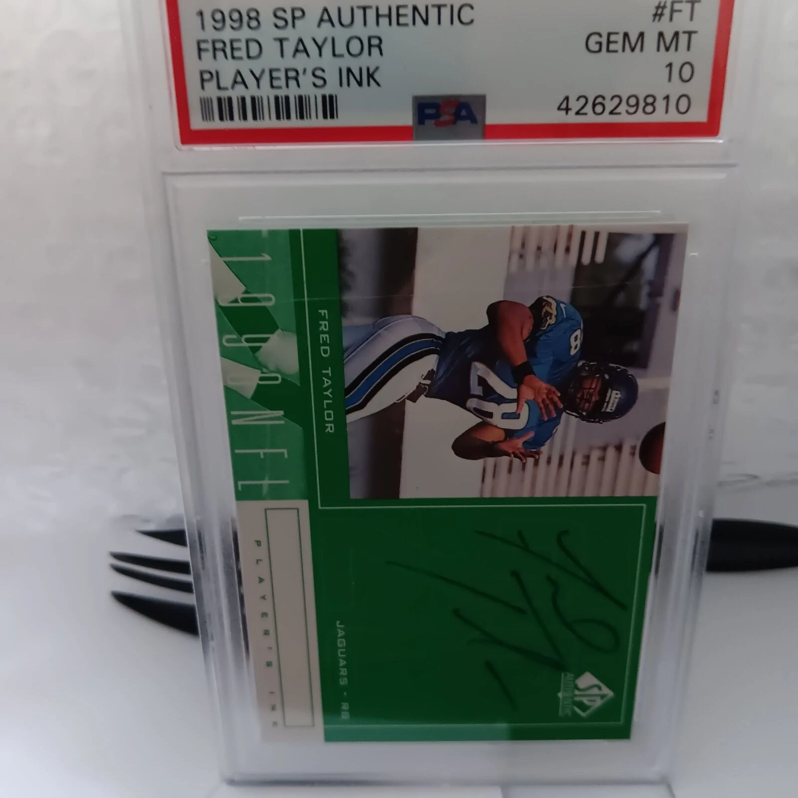Fred Taylor SP Authentic Player's Ink #FT Base