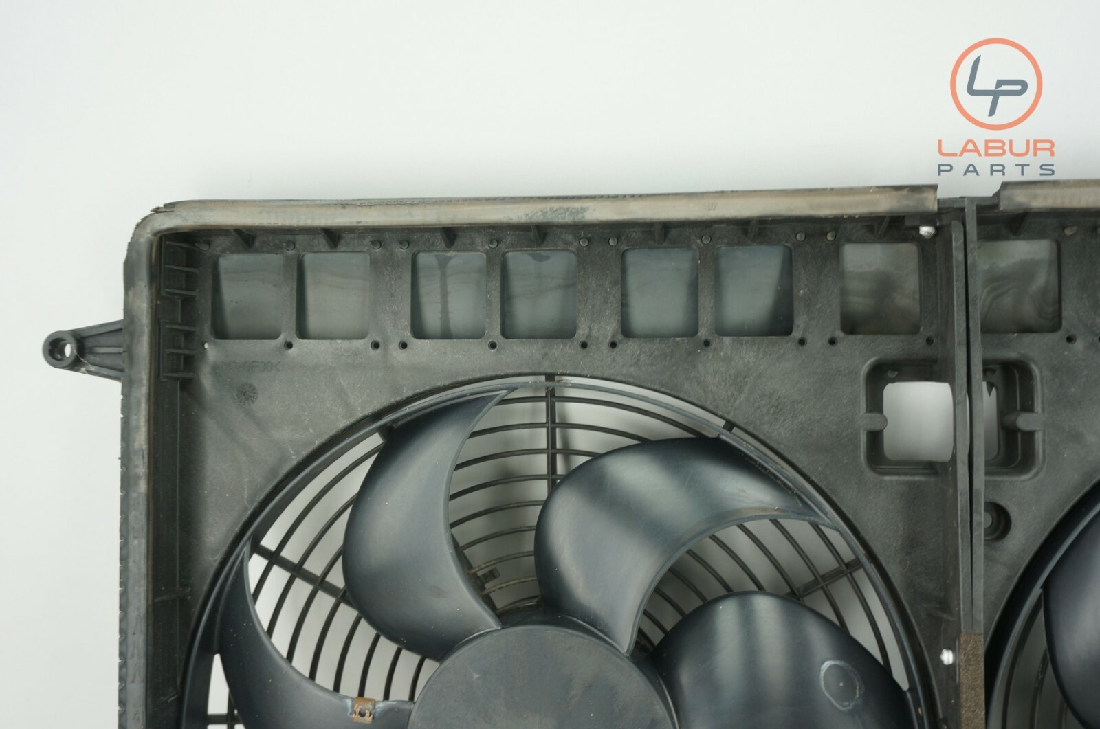 M139 05-07 Maserati Quattroporte Engine Radiator Cooling Fan Motor Z1293