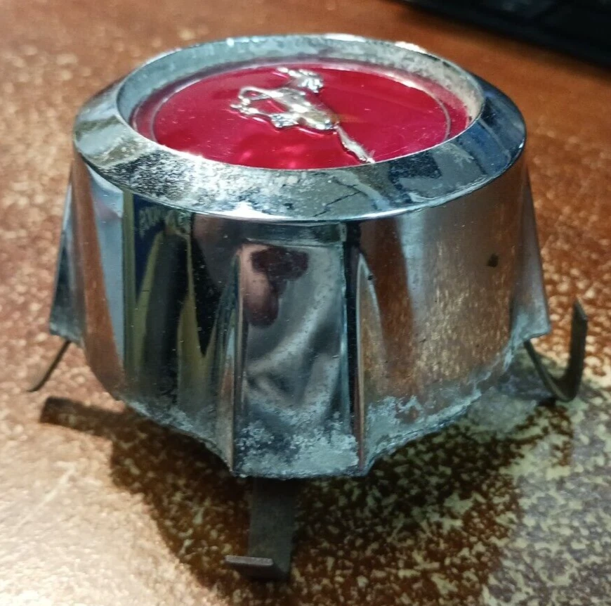 Tapacubos tapacubos Ford Mustang 1979 1979 usado OEM (893) Foto 3 de 4