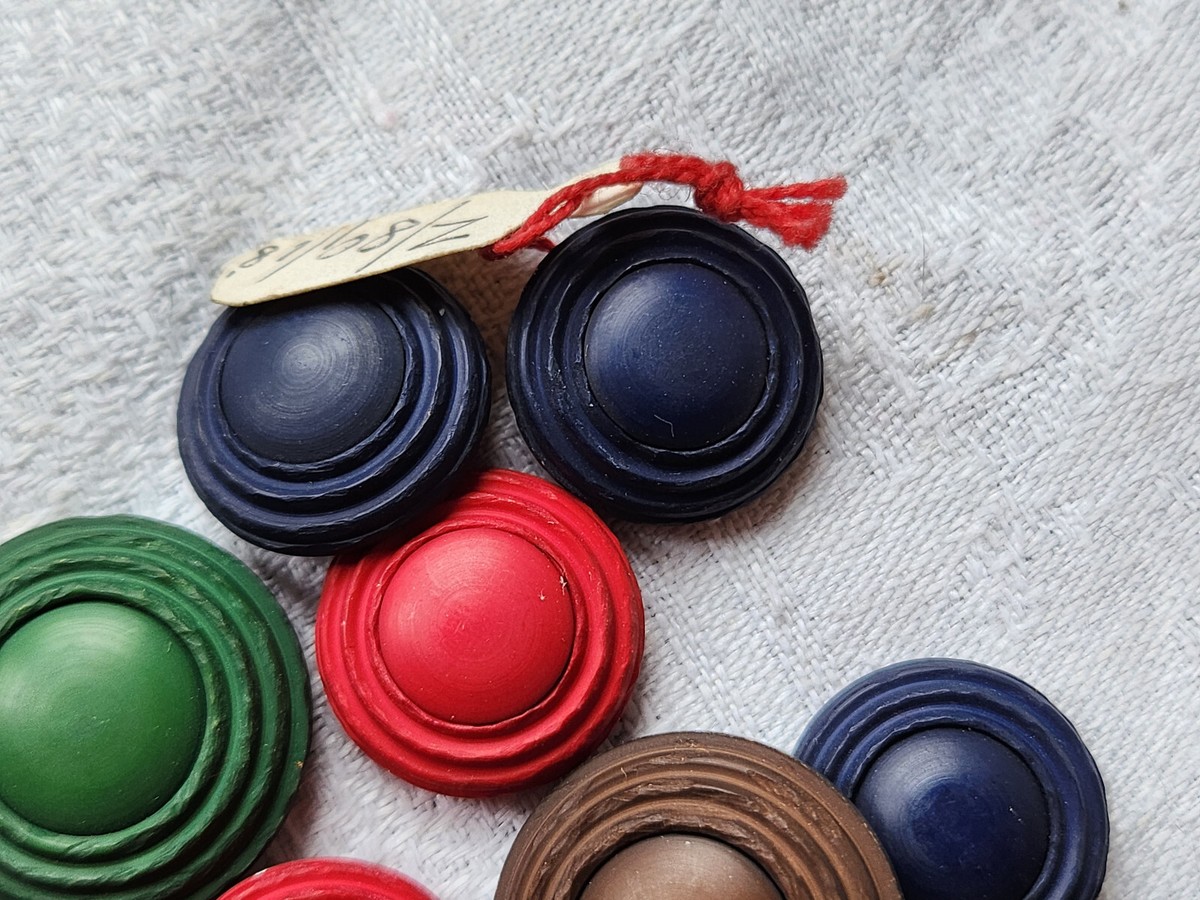 Lot De 13 Boutons Vintage Panache Noir - Diamètre 1.7 à 2.2 Cm, Travail Ouvragé, Occasion