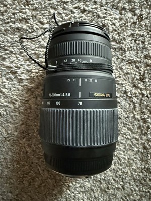 Sigma 70-300mm f/4-5.6 APO DG Zoom Lens