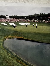 Press Photo Ryder Cup Players On Valderrama’s 17th Green 1997