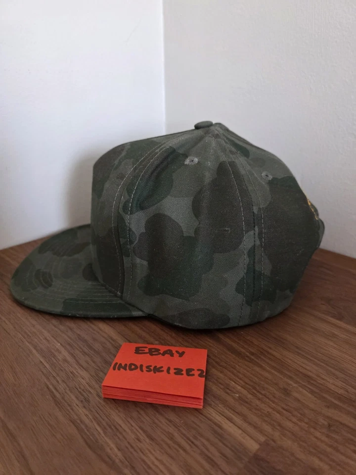 Gorra de campamento Supreme Army Duck camuflada Snapback verde dorada Foto 3 de 4