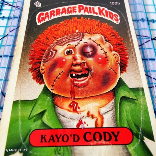 Garbage Pail Kids Series 3 Card 102b Kayo'd Cody 1986 Sticker Vintage GPK Topps - Afbeelding 1 van 3