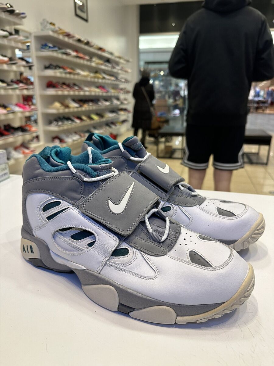Nike Mens Air Diamond Turf 2 Griffey Grey Running Sneakers 487658-003 11 |