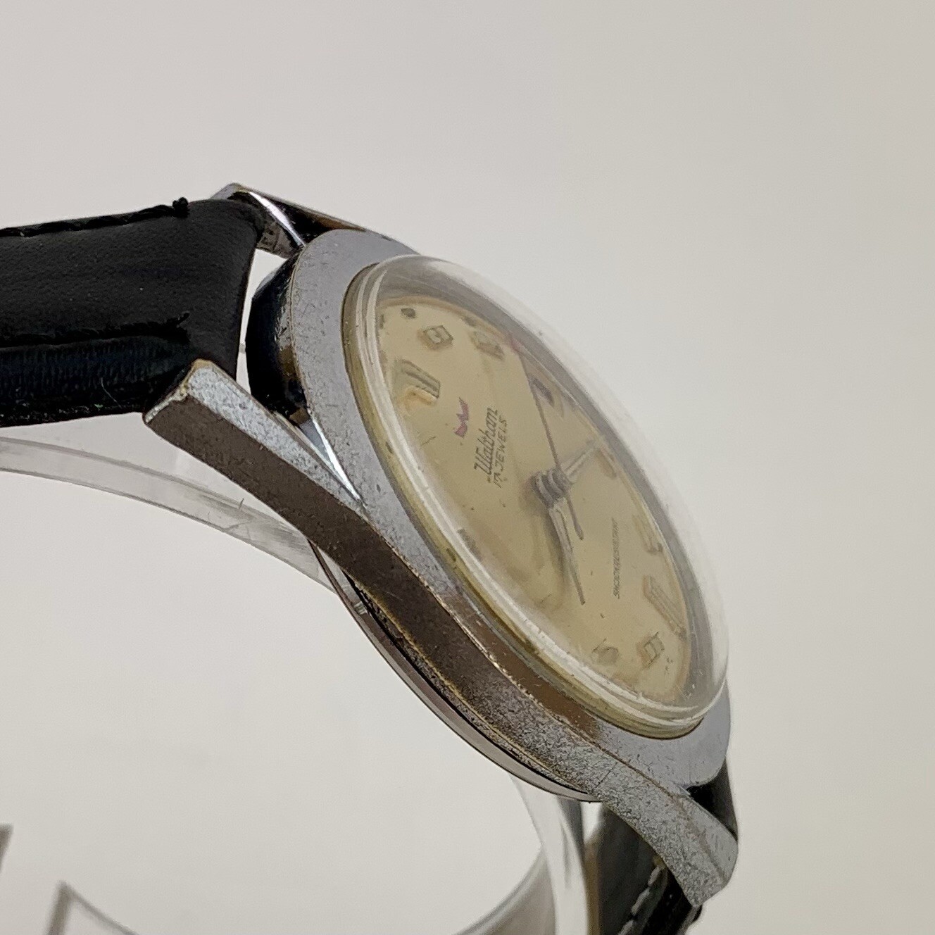 Vintage Waltham Mens Watch 1970’s Date Red Arrow … - image 11