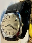 mens vintage timex mechanical/automatic watch Runs Leather Band