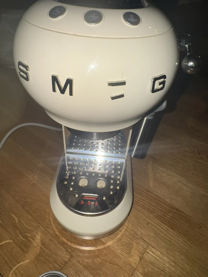 Smeg Macchina per Caffè - Crema, foto 2 di 5