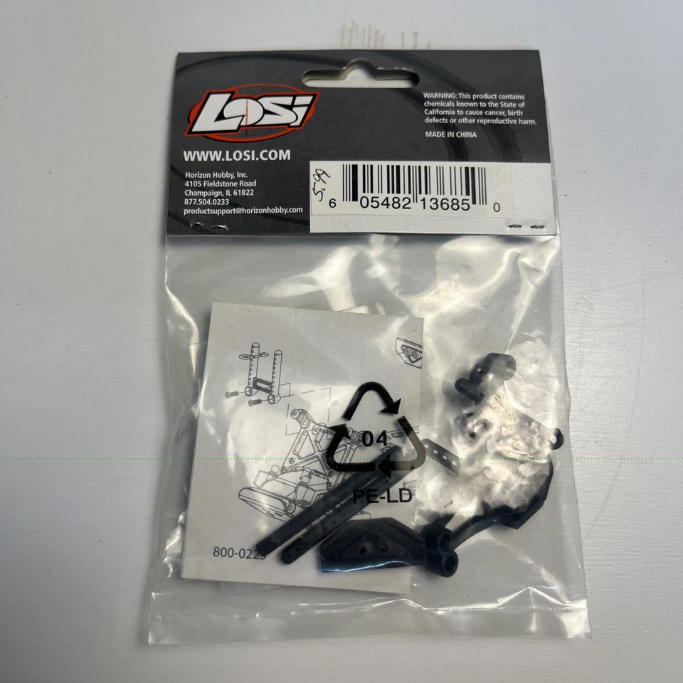 Losi Extended Body Mounts Mini-T LOSB1300 NOS - Image 3 of 4