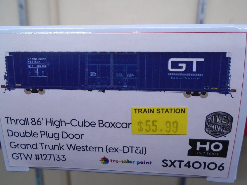 ScaleTrains Rivet Counter Grand Trunk Western Thrall 86' Auto Parts Boxcar HO - Image 3 of 4