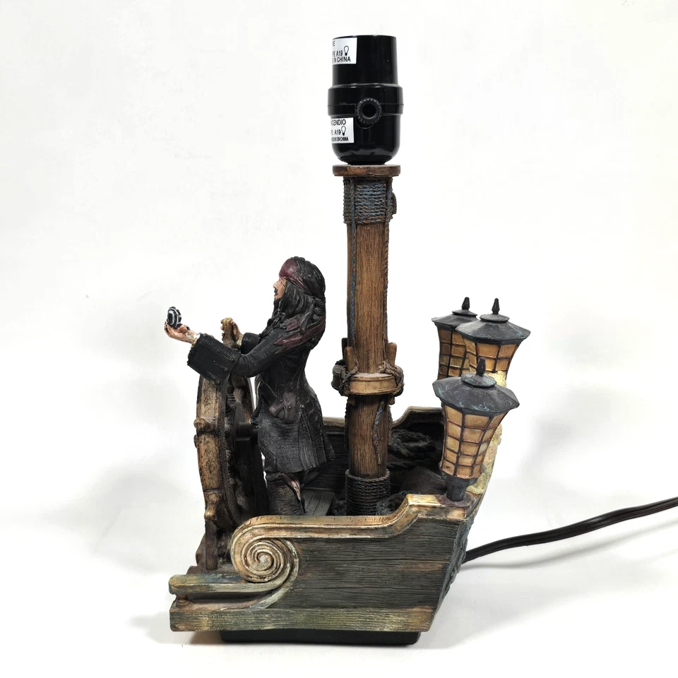 DISNEY PIRATES OF THE CARIBBEAN JACK SPARROW TABLE LAMP HAMPTON BAY 2007 RARE - Image 4 of 4