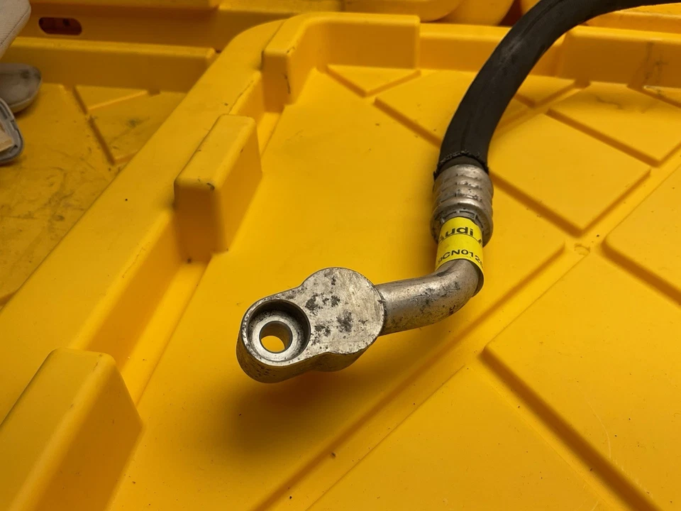 2010-2012 AUDI A4 COMPRESSOR TO CONDENSER AC AIR CONDITIONING HOSE / LINE 3.0L - Image 2 of 4