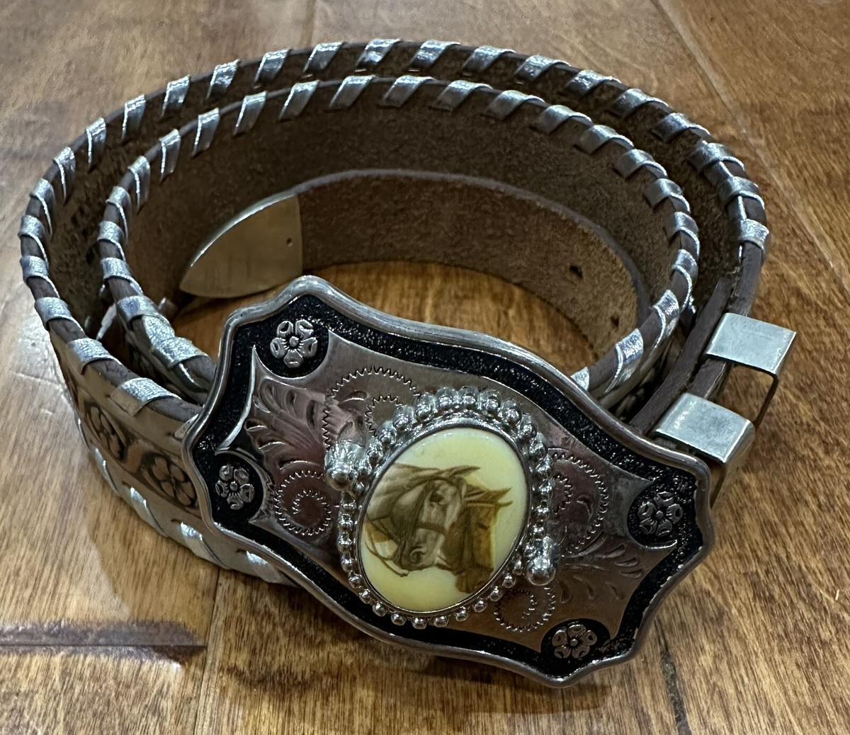 Justin Top Grain Cowhide Leather Belt Western Tooled SZ 30 Horse