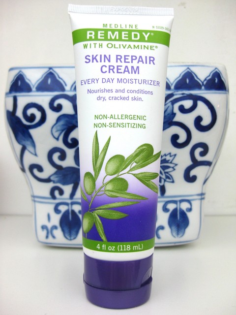 medline remedy with olivamine skin repair cream everyday moisturizer