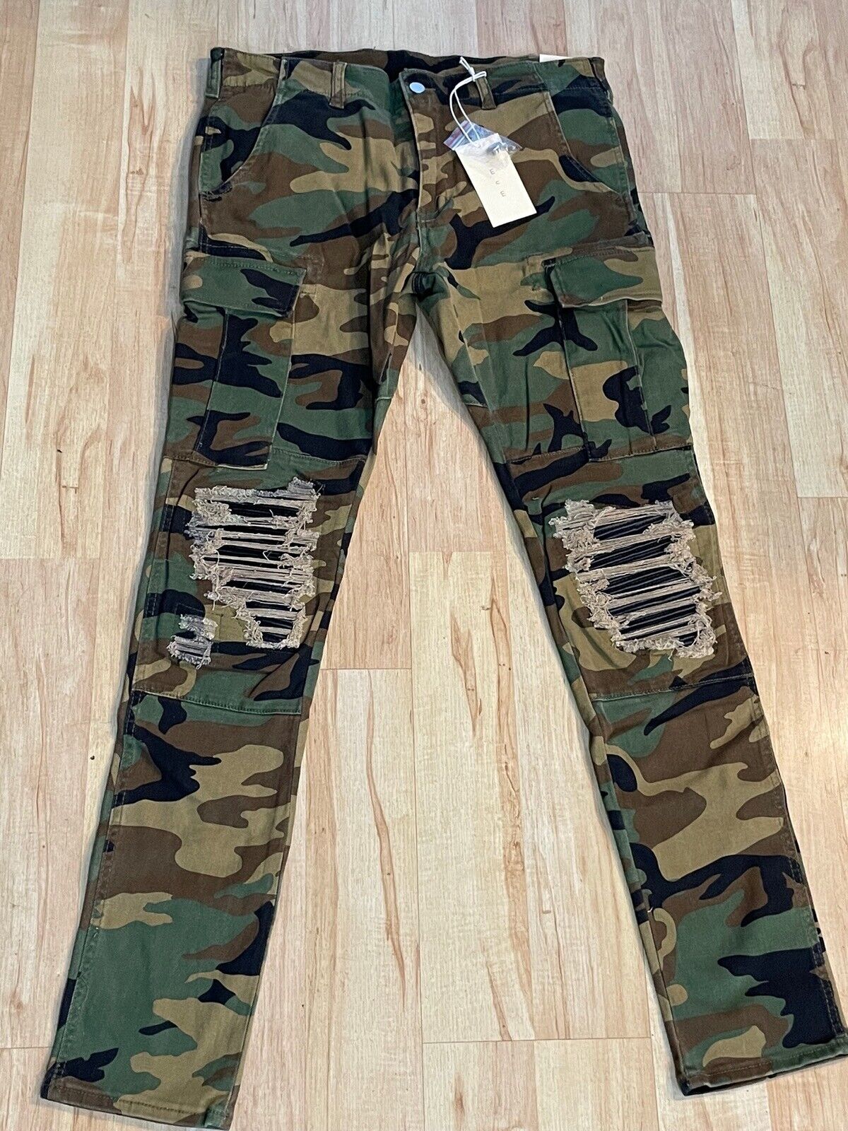 Skinny Camo Cargo Pants