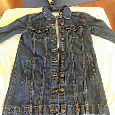 Forever 21 Dark Long Jean Jacket Size SMALL, FREE SHIP, READ MEASUREMENTS BELOW.