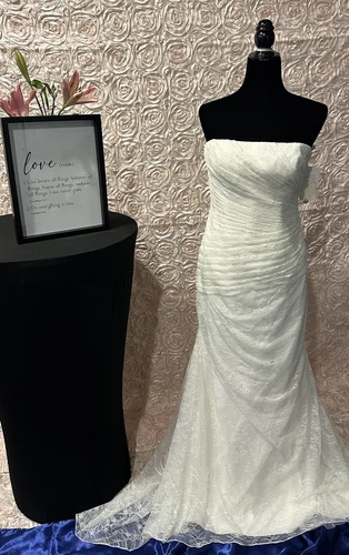 Vera Wang Ivory VW351044 Wedding Dress Size 12 NWT  Free Shipping