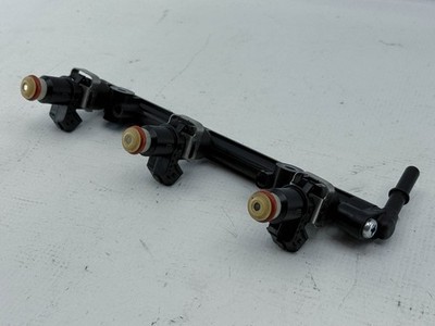 Triumph Speed Triple 1050 Einspritzdüsen Schiene Rampe Fuel Injector Rail(4) 13'