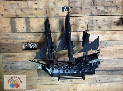 Wandhalterung für Lego Captain Jack Sparrow's Piratenschiff 10365