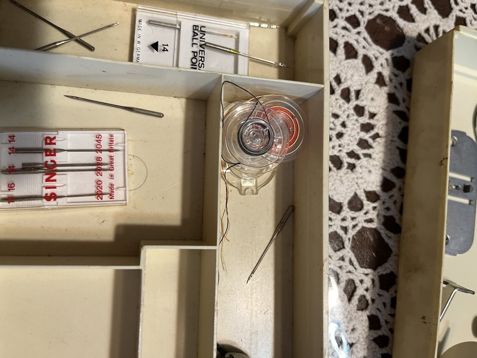 Vintage Singer Sewing Machine Accessories Attachments Feet Plates