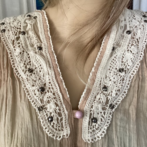 Blusa Boho Lovestitch Victoriana Pintuck y Encaje Botones Mangas 3/4 Marfil Talla S - Imagen 2 de 11