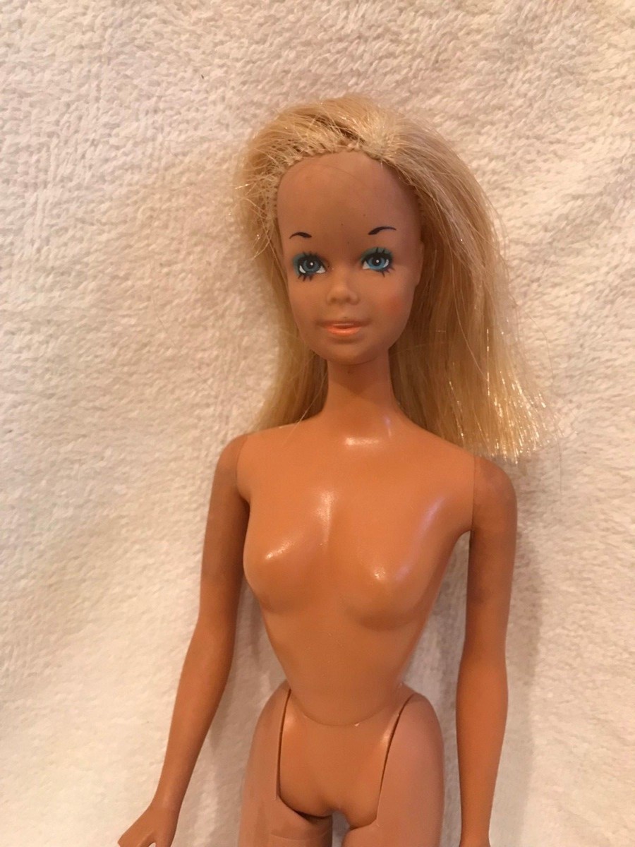 1966 3 Click Twist&turn Barbie Doll Made In Japan US Patent