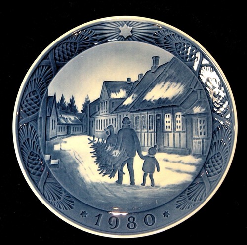 Vintage Royal Copenhagen Christmas Collector Plates, Nineteen Years Available!!! - Picture 77 of 100