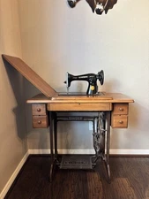 Antique Circa 1950 Singer Sewing Machine 1588 Full Cabinet With Accessories