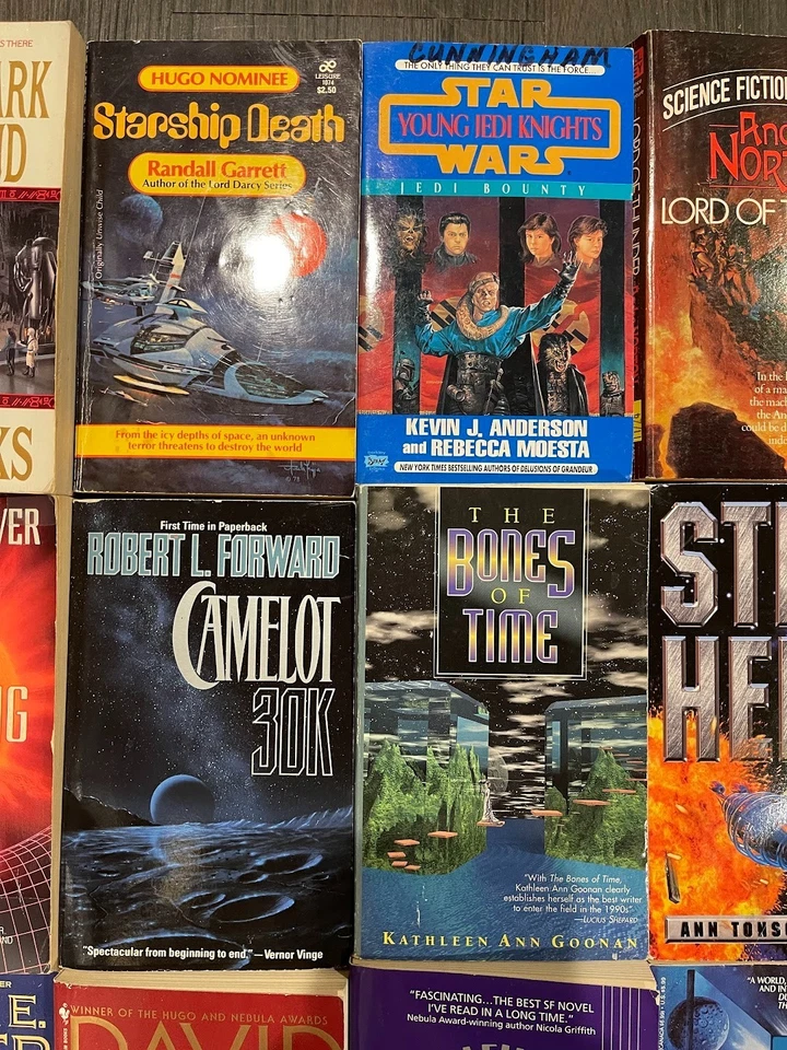 Huge Sci-Fi Mixed Book Lot! - 50 Books Vintage PB Good Cond. Famous Authors Foto 3 de 4