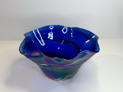 Mesmerizing Motion: Glass Eye Studio Wave Bowl   Blue Drag Swirl Magic!