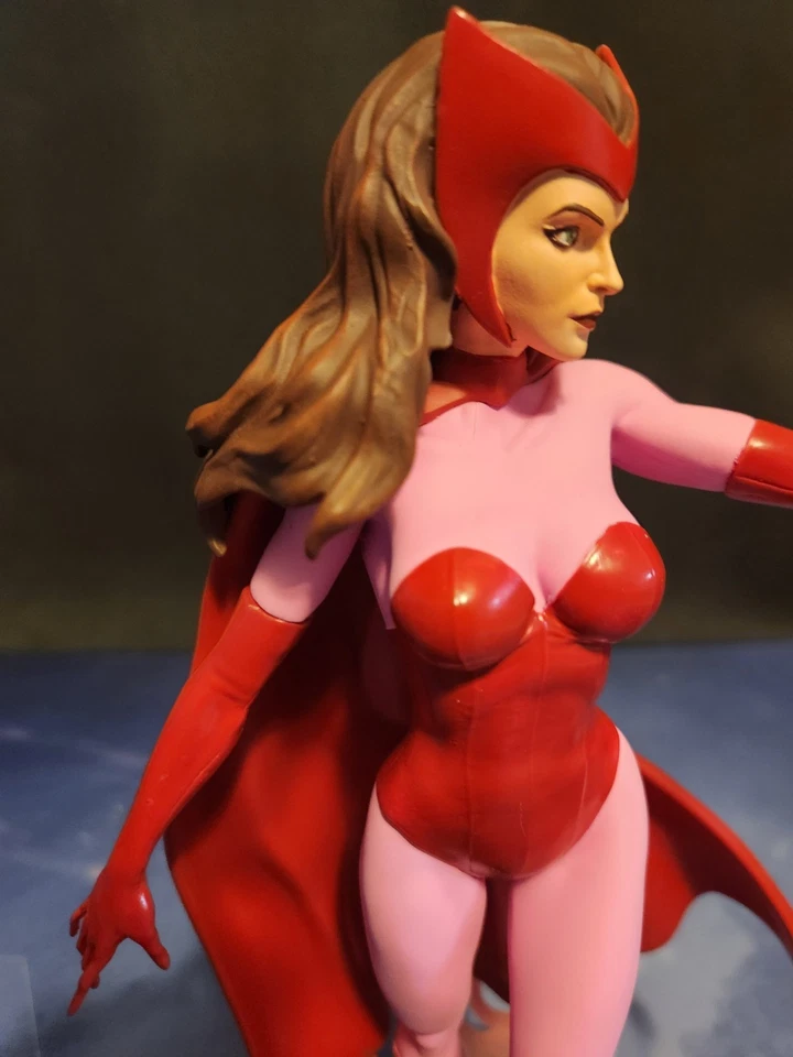 Diamond Select Marvel Bruja Escarlata Colección Premier Estatua de Resina #148/3.000 Foto 2 de 4