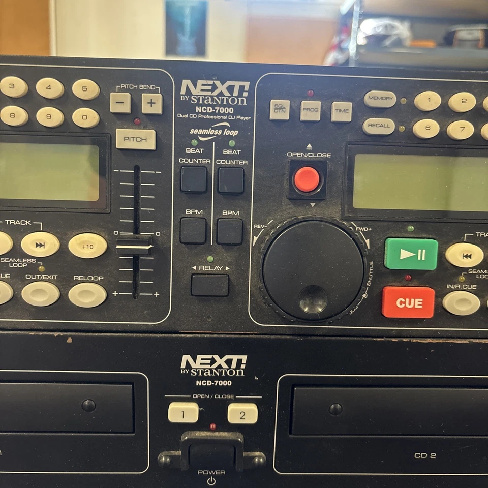Stanton NCD-7000 DJ Dual CD Player & Remote Unit AS IS Partially Working READ - Image 3 of 4